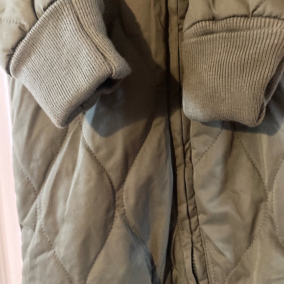 Baby Gap Olive Green Quilted Snowsuit With Hood Size 6-12 Months New Without Tag - Picture 8 of 9